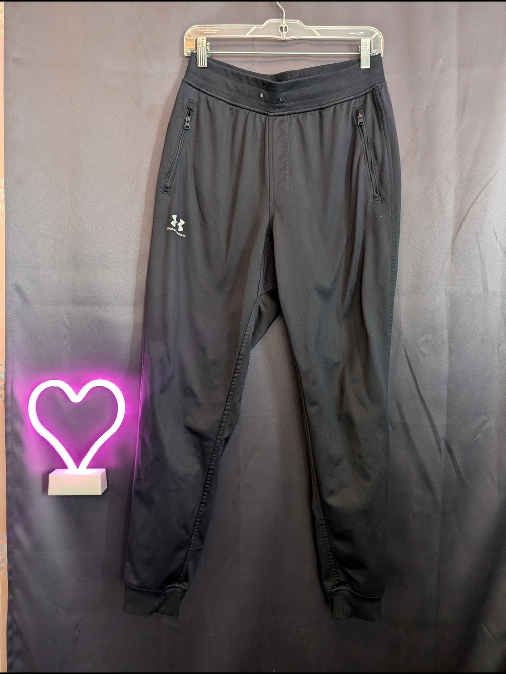 Under Armour Black Athletic Joggers Drawstring Capped Ankles Logo Comfy Track